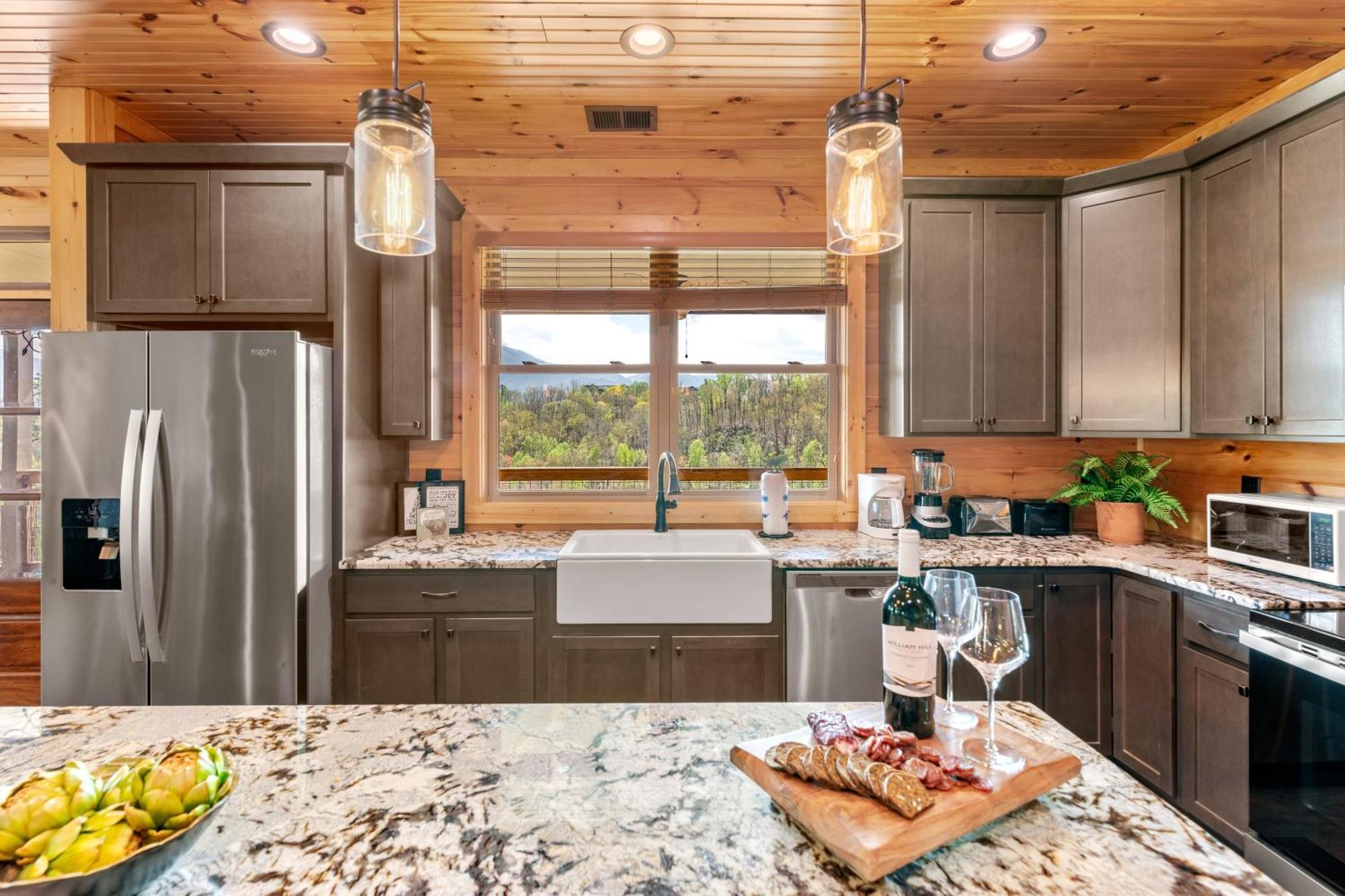 3 Lazy Bears Chalet Gatlinburg Exterior photo